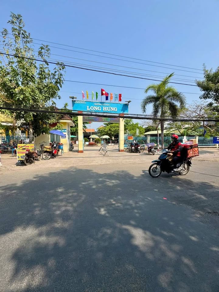 Bán nhà mặt tiền Nguyễn Công Nhàn Tân Châu 60m² - Vị trí đắc địa