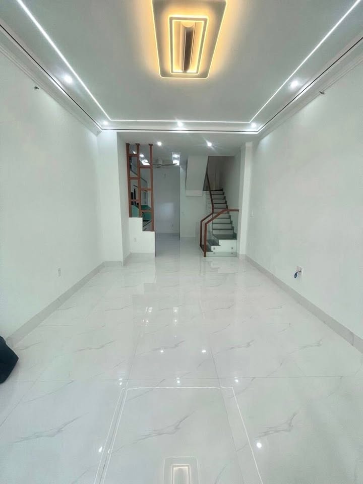 Nhà 4 Tầng BTCT 44m² Sát Võ Văn Kiệt, Q6 - Sẵn Sàng Vào Ở Ngay