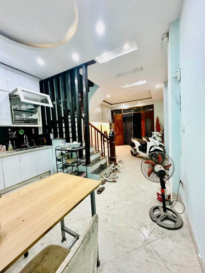 Nhà Phố Khương Đình 46m² - 5 Tầng, 5PN - 7 Tỷ, Sẵn Sàng Sang Tên