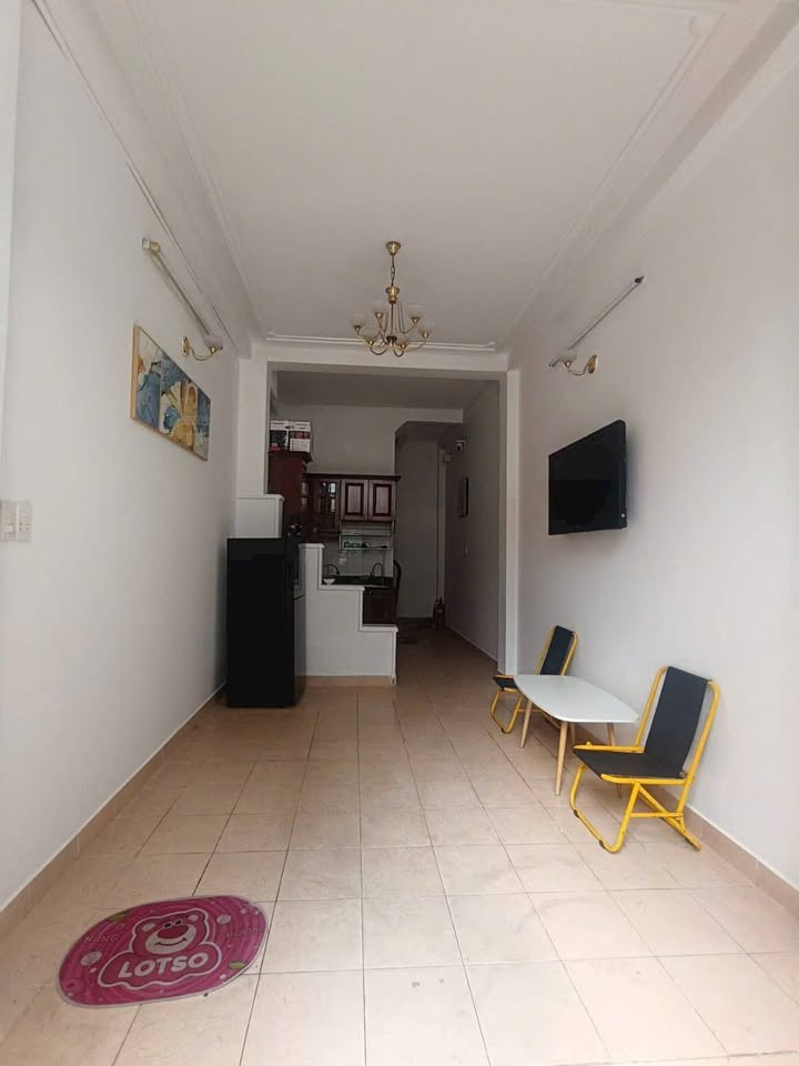 Thuê nhà Quận 10 Nguyễn Tiểu Là 30m² - Full nội thất, ở ngay!