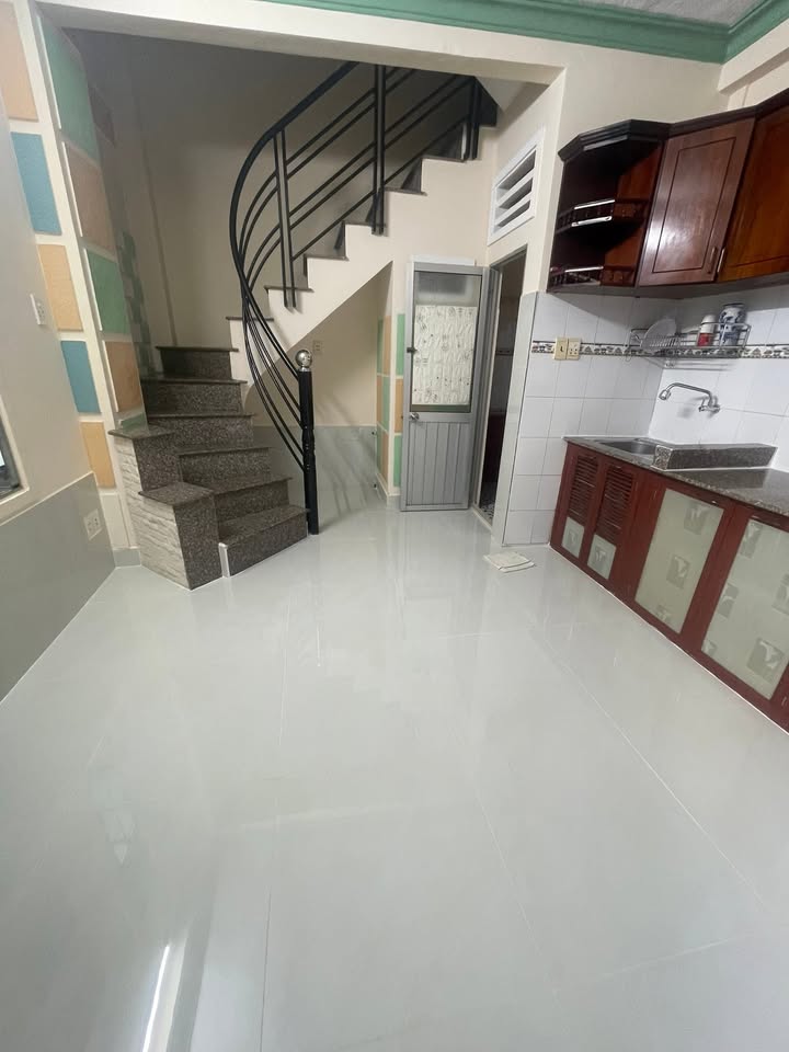 Nhà riêng cho thuê Huỳnh Văn Bánh, Phú Nhuận 12 triệu/tháng - Sẵn sàng ở ngay!