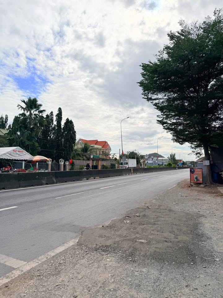 Bán Đất Mặt Tiền QL1A Hàm Thuận Nam - 795m² Sổ Đỏ - Giá 5.9 Tỷ