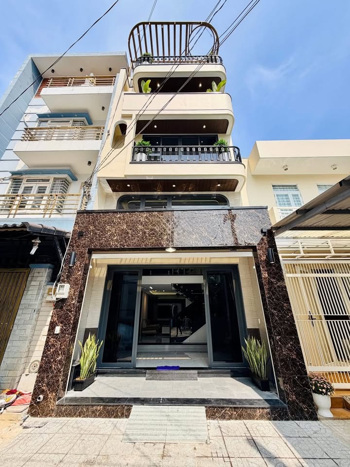 Nhà Xây Mới Đường Xe Hơi Gò Vấp - 4PN, 5.3 Tỷ/m²