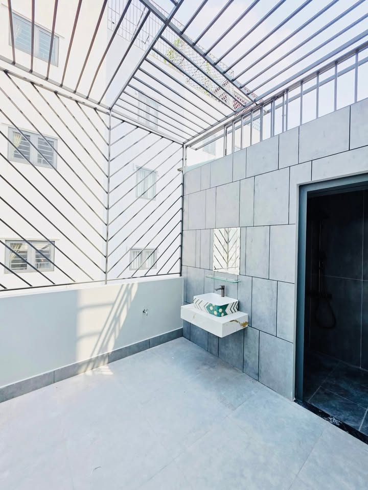 Nhà 4 Tầng Đường Xe Hơi Thông Lê Văn Quới, Bình Tân - 4.x Tỷ