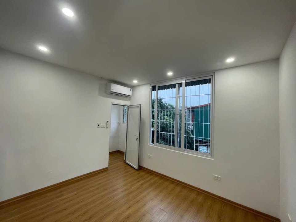 Bán Căn Hộ Tập Thể Thanh Xuân Bắc 30m² - Sổ Đỏ Chính Chủ