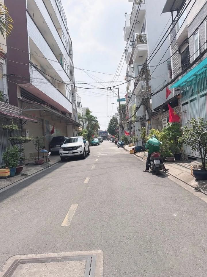 Nhà phố Thoại Ngọc Hầu, Tân Phú 116m² - Mặt tiền kinh doanh đỉnh!