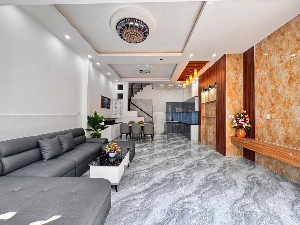 Nhà 3 Tầng Gò Vấp - 51m² Hướng Đông Nam - 5.7 Tỷ TL