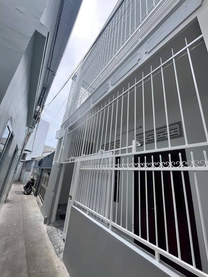 Nhà 2 tầng Nha Trang 55.6m² - Sẵn sàng ở ngay, sổ hồng!