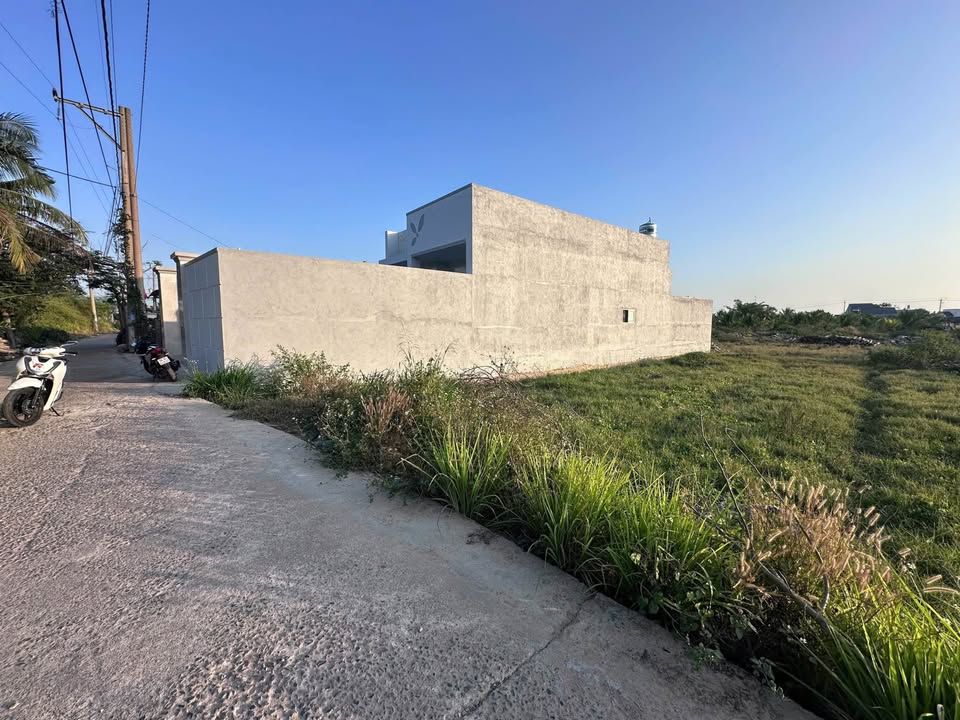 Bán Đất Thổ Cư Mặt Tiền Đường Kênh, Phan Thiết 312m² - Sẵn Sổ Đỏ