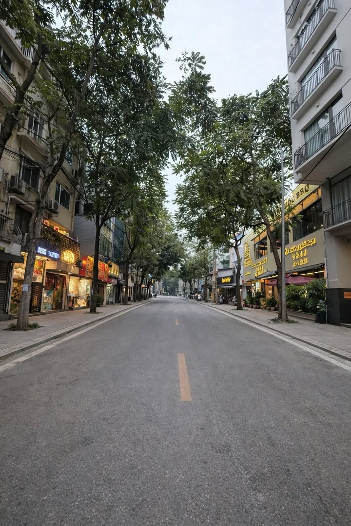 Bán nhà phố Liễu Giai Ba Đình 38m² giá 16 tỷ - Ô tô đỗ cửa!