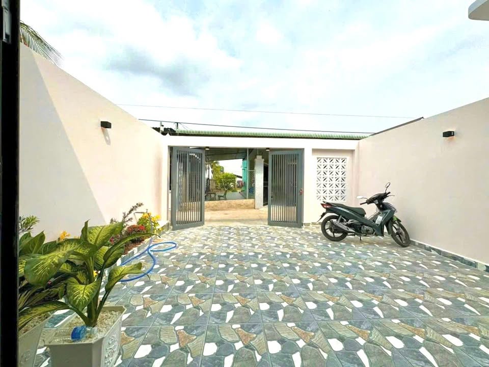 Nhà riêng Châu Thành, Tiền Giang 114m² giá 1.3 tỷ - Sẵn sàng ở ngay!