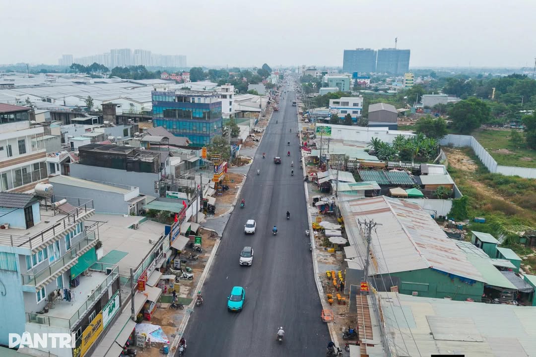Nhà Mặt Tiền Lò Lu, Quận 9 - Kinh Doanh Sầm Uất, Sẵn Sàng Xây Mới