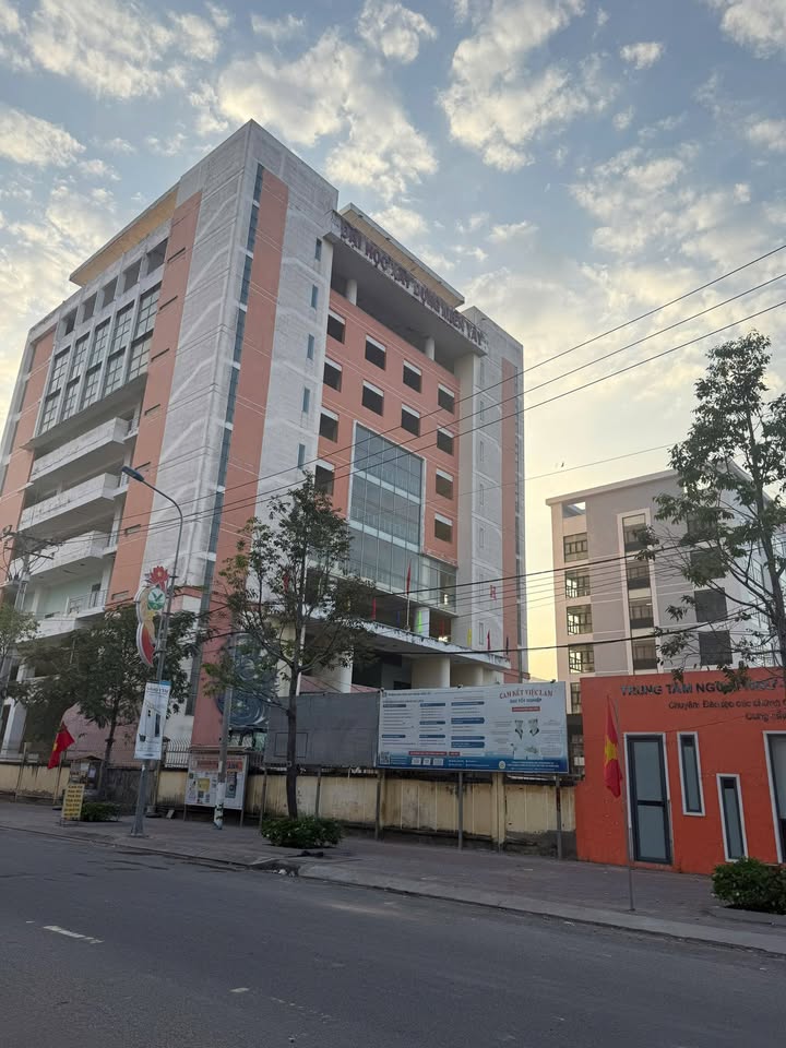 Mặt Tiền Kinh Doanh 600m² Phường 5 Vĩnh Long - Giá 7.2 Tỷ