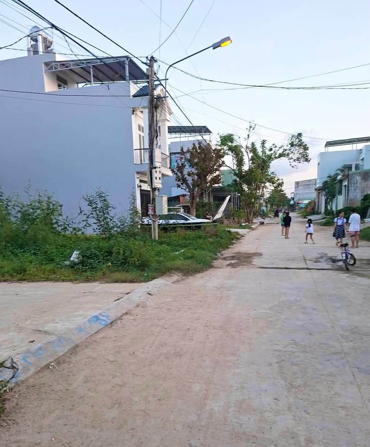 Đất nền Nhơn Bình Quy Nhơn 45m² giá 1.87 tỷ - Lô góc đường 15m!