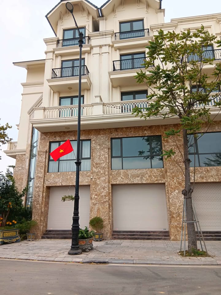 Nhà Phố Trung Tâm Chờ, Yên Phong: Cho thuê kinh doanh/ở, vị trí đắc địa