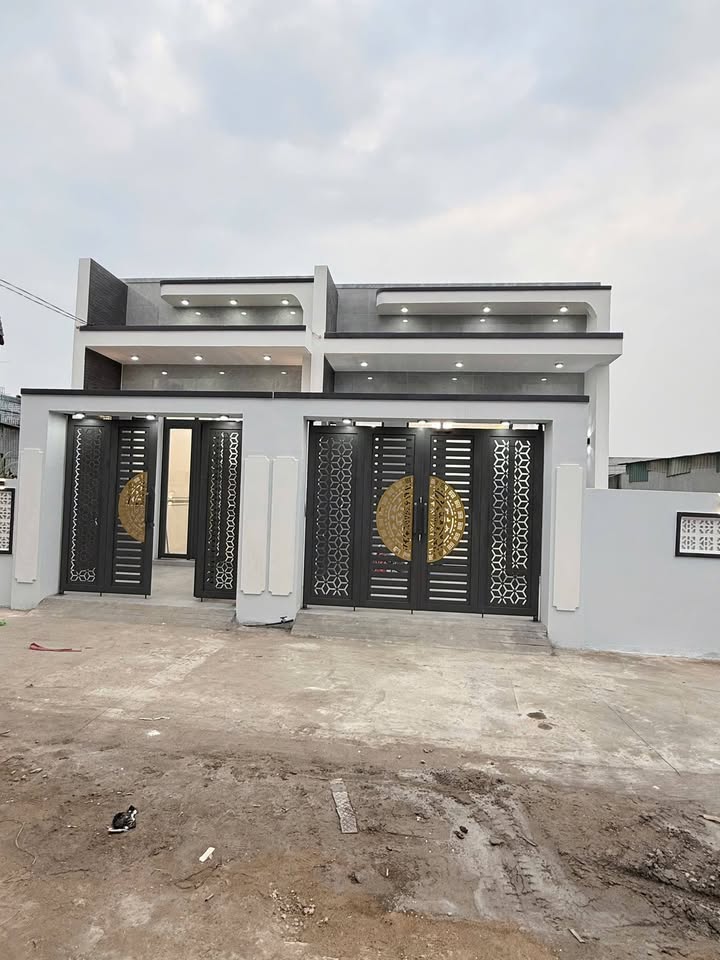 Nhà Khu Gò Đen Bến Lức 90m² giá 1.7 tỷ - Ô tô vào tận nhà!