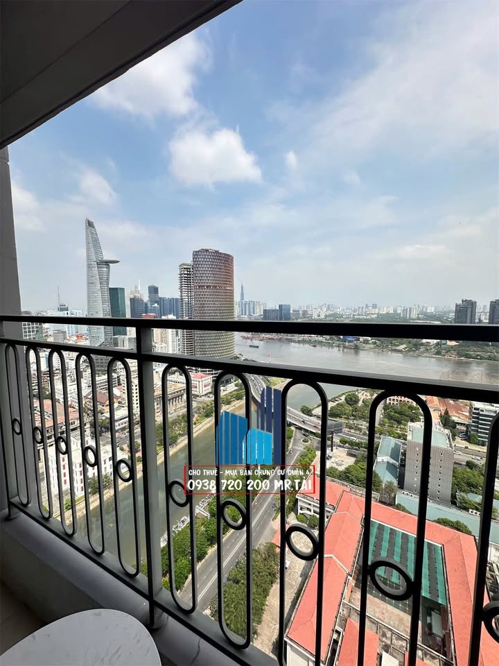 Chung cư Saigon Royal Quận 4 88m² Full nội thất cao cấp