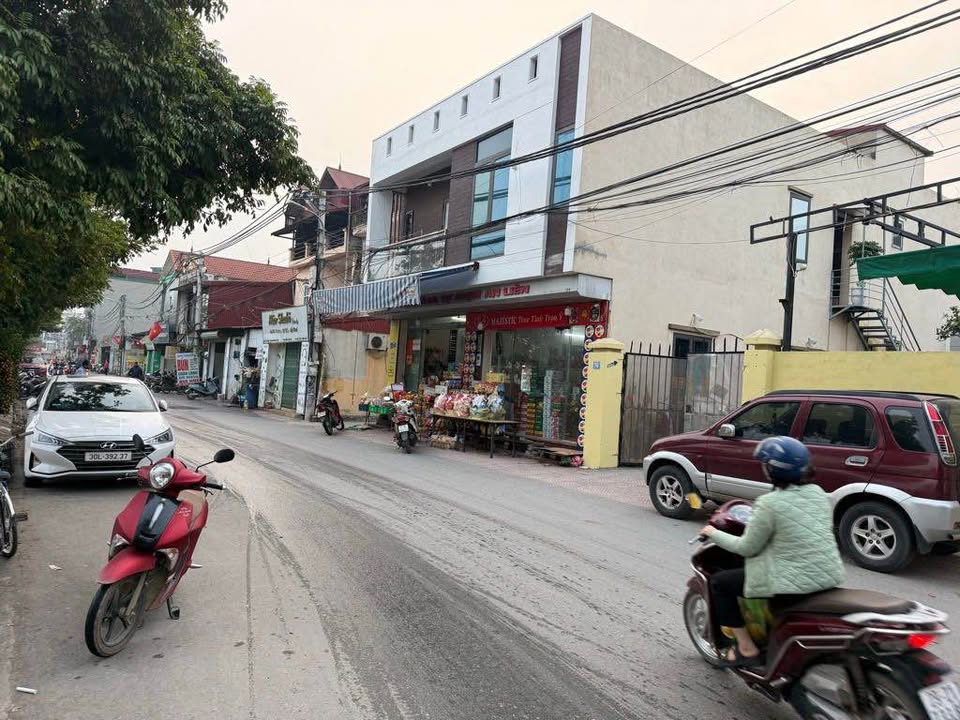 Nhà Lô Góc 4 Tầng Full Nội Thất Quang Minh, Mê Linh - 46m² Sẵn Sàng Vào Ở Ngay