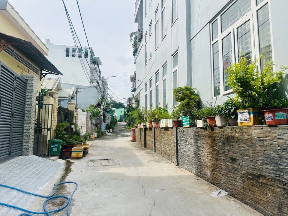 Nhà Trọ Hẻm Xe Hơi Lê Văn Việt, P. Tăng Nhơn Phú A - 101m² Thu Nhập 15 Triệu/Tháng