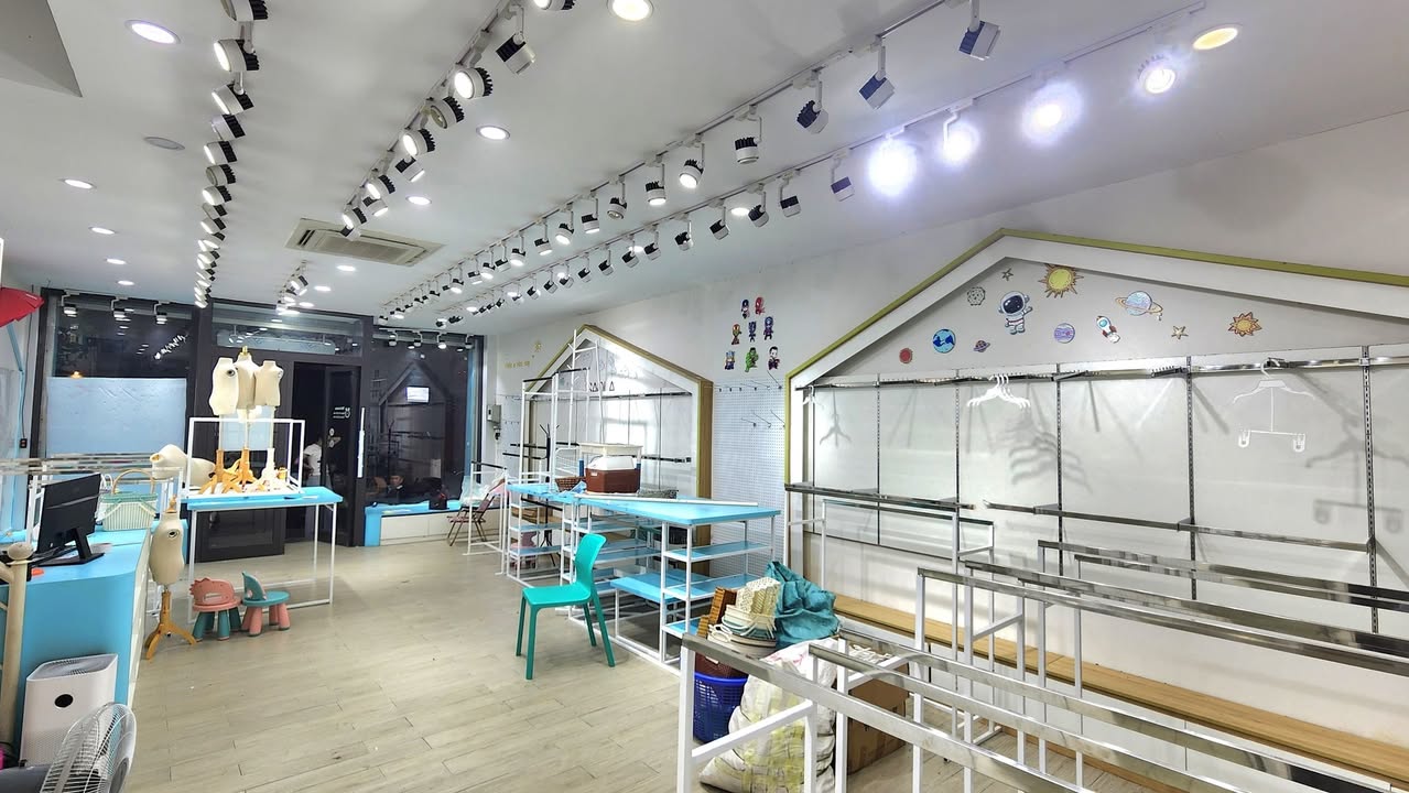 Nhà Mặt Tiền Nguyễn Thị Minh Khai, Hải Châu - 90m² Kinh Doanh Sầm Uất