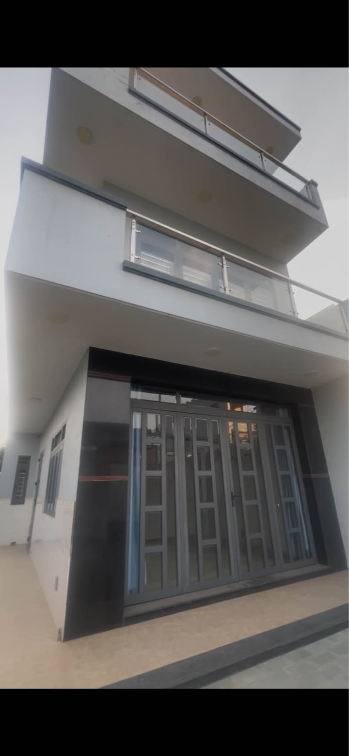 Nhà Mặt Tiền Bà Điểm 5 Hóc Môn - 306m², Kinh Doanh Sầm Uất, Giá 12 Tỷ