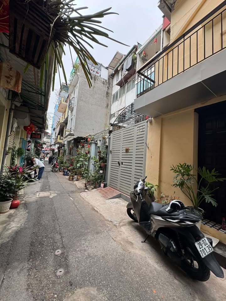 Nhà phố Kim Hoa 42m² giá 8 tỷ - Sổ đỏ nở hậu, vị trí đắc địa!