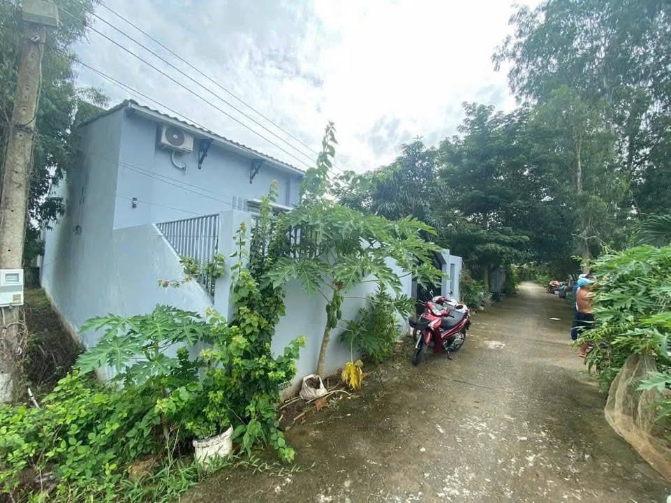 Nhà riêng Long Xuyên 765m² giá 2.2 tỷ - Ô tô vào tận nhà!