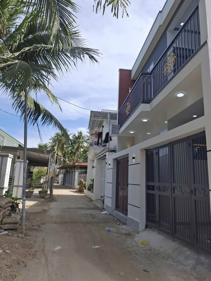 Nhà riêng Diên Lạc 61m² 1.75 tỷ - Ô tô vào tận nhà, thiết kế hiện đại!