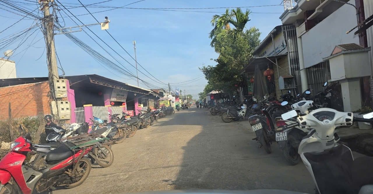 Đất nền Ea Hu, Cư Kuin 200m² - Giá 178 Triệu, Sổ Hồng Sẵn Sàng