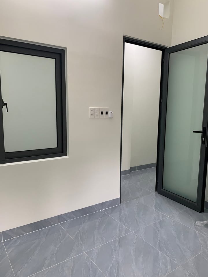 Phòng Trống Nội Thất Đủ Dùng Đường Lê Thạch, Cẩm Lệ - 3.5 Triệu/Tháng