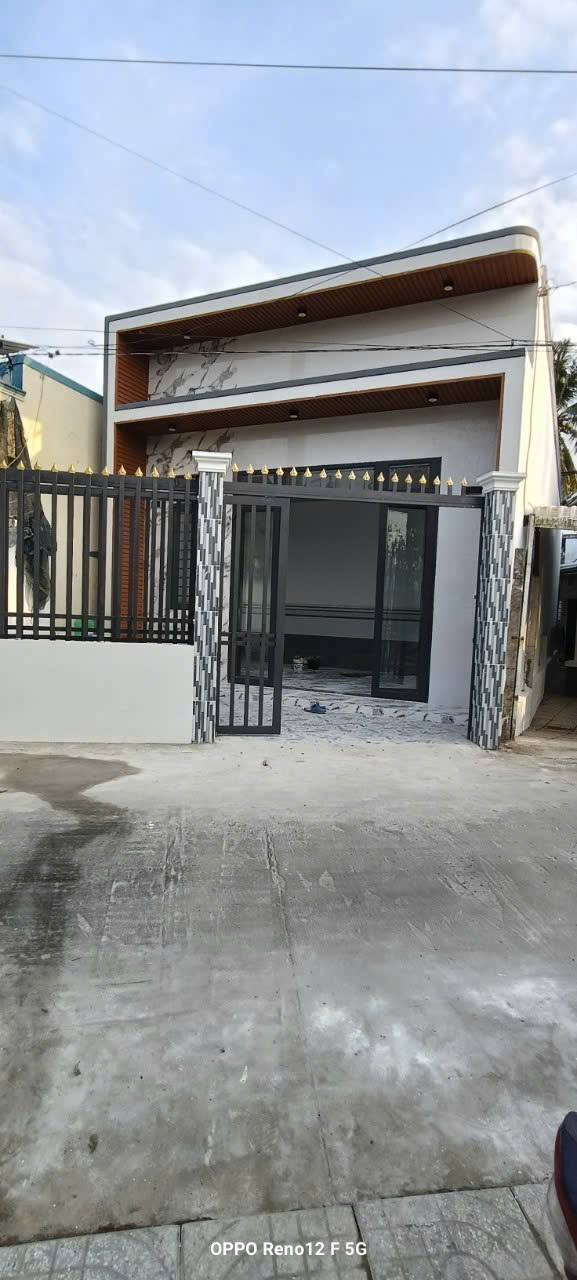 Nhà riêng Ninh Kiều 99.75m² - Ô tô vào tận nhà, sẵn sàng ở ngay!