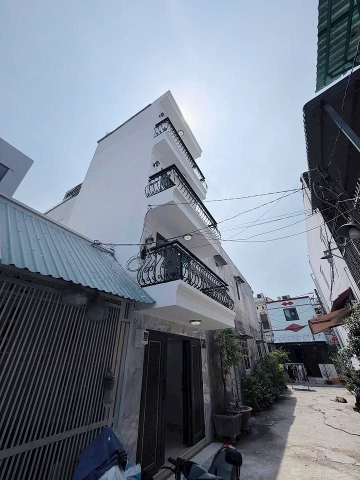 Nhà Phố Bình Tân 3.5 Tỷ - 3PN, 4WC - Gần Aeon Mall