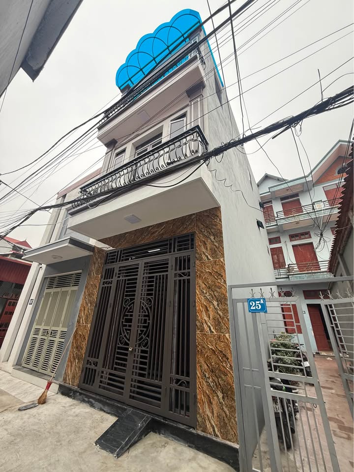 Nhà 3 Tầng 2 Mặt Tiền Trung Tâm Bắc Giang - 54m² Giá 3 Tỷ