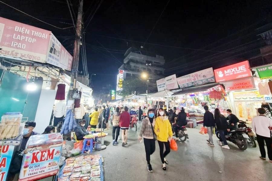 Bán Nhà Phố Phùng Khoang 30m² Giá 7.6 Tỷ - Chính Chủ Sẵn Sàng Ở Ngay!