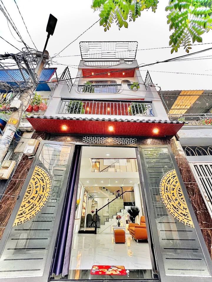 Bán nhà Phường 8 Gò Vấp 42m² giá 6.69 tỷ - Ô tô vào tận nhà!