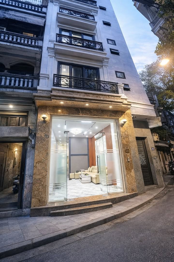 Bán nhà Ba Đình 50m² 6 tầng thang máy - Sẵn sàng ở ngay!