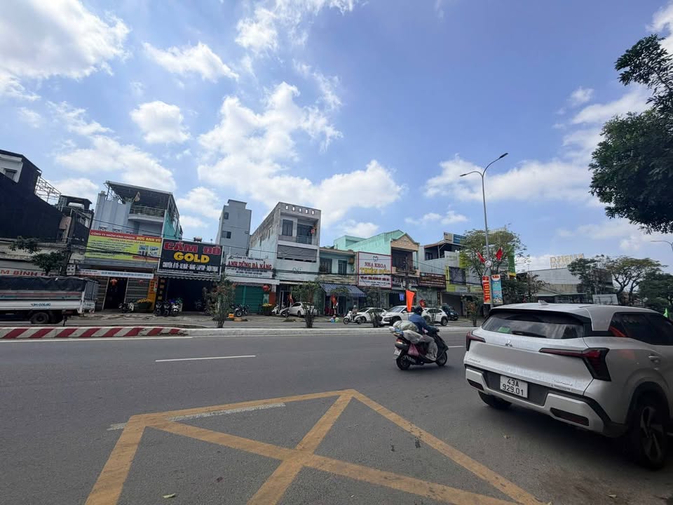 Bán nhà Nguyễn Lương Bằng 98m² giá 4.2 tỷ - Sẵn sàng ở ngay!