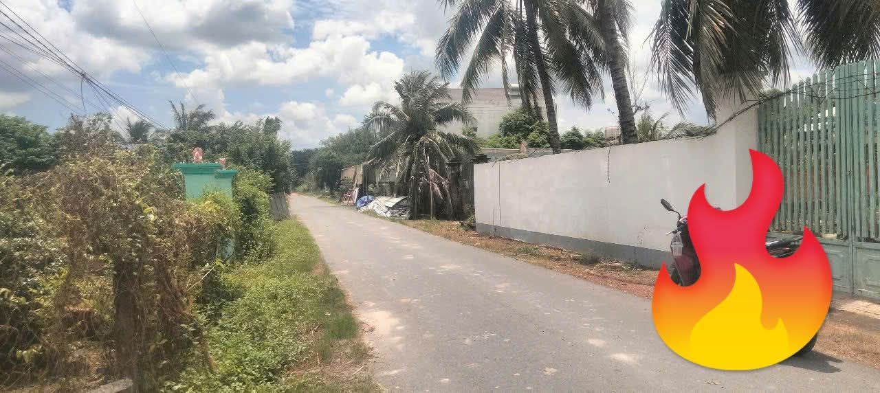 Đất Vàng Trảng Bàng: 940m² Mặt Tiền Nhựa, Sổ Hồng Riêng, Gần KCN