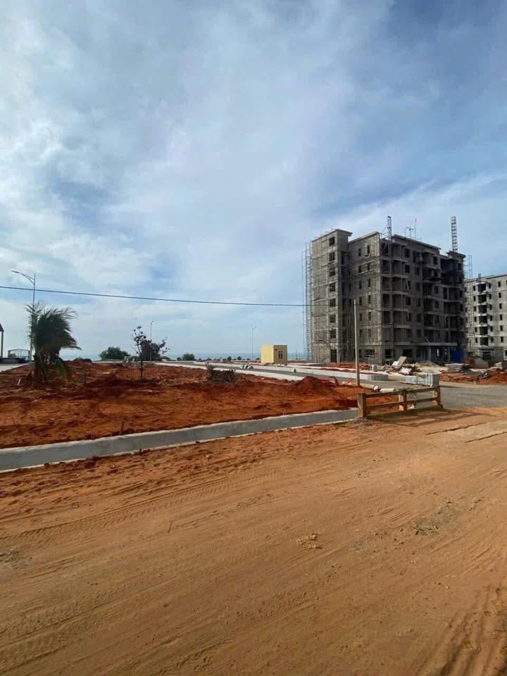 Bán Đất Vườn 8628m² Đối Diện Sân Bay Phan Thiết - Giá 38.8 Tỷ