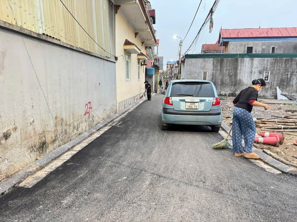 Đất nền Mê Linh 98m² hơn 4 tỷ - Sổ đỏ chính chủ, trục chính!