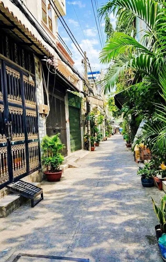 Nhà Hẻm Xe Hơi Lê Văn Quới 80m² - 3PN - Sổ Hồng Riêng - 4.x Tỷ