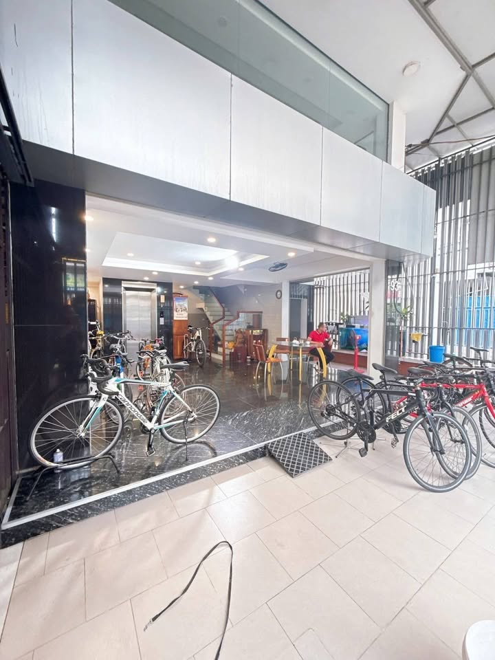 Nhà phố Quận Bình Tân 9.5 tỷ - Góc 2 mặt tiền kinh doanh đắc địa!