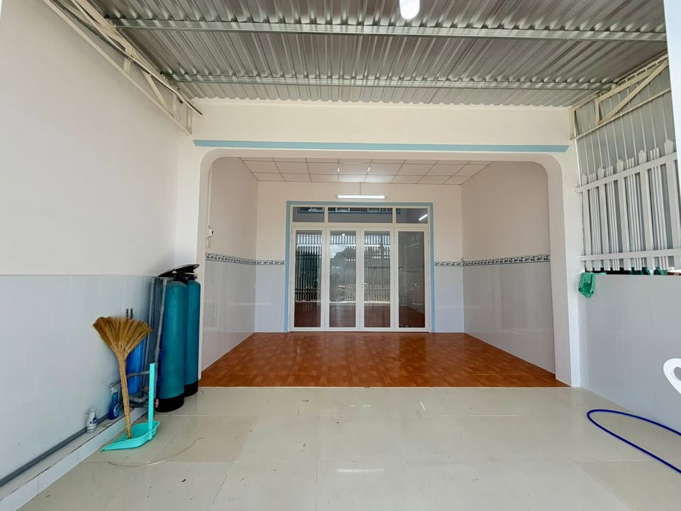 Nhà Hẻm Oto Đường D5 Trà Vinh 112m² - 3PN Sẵn Sàng Ở Ngay