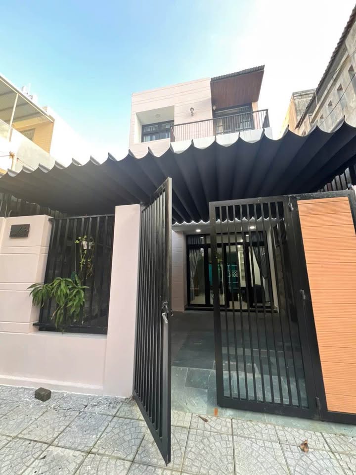 Nhà riêng Ngũ Hành Sơn 105m² giá 25 triệu/tháng - Vị trí đẹp!