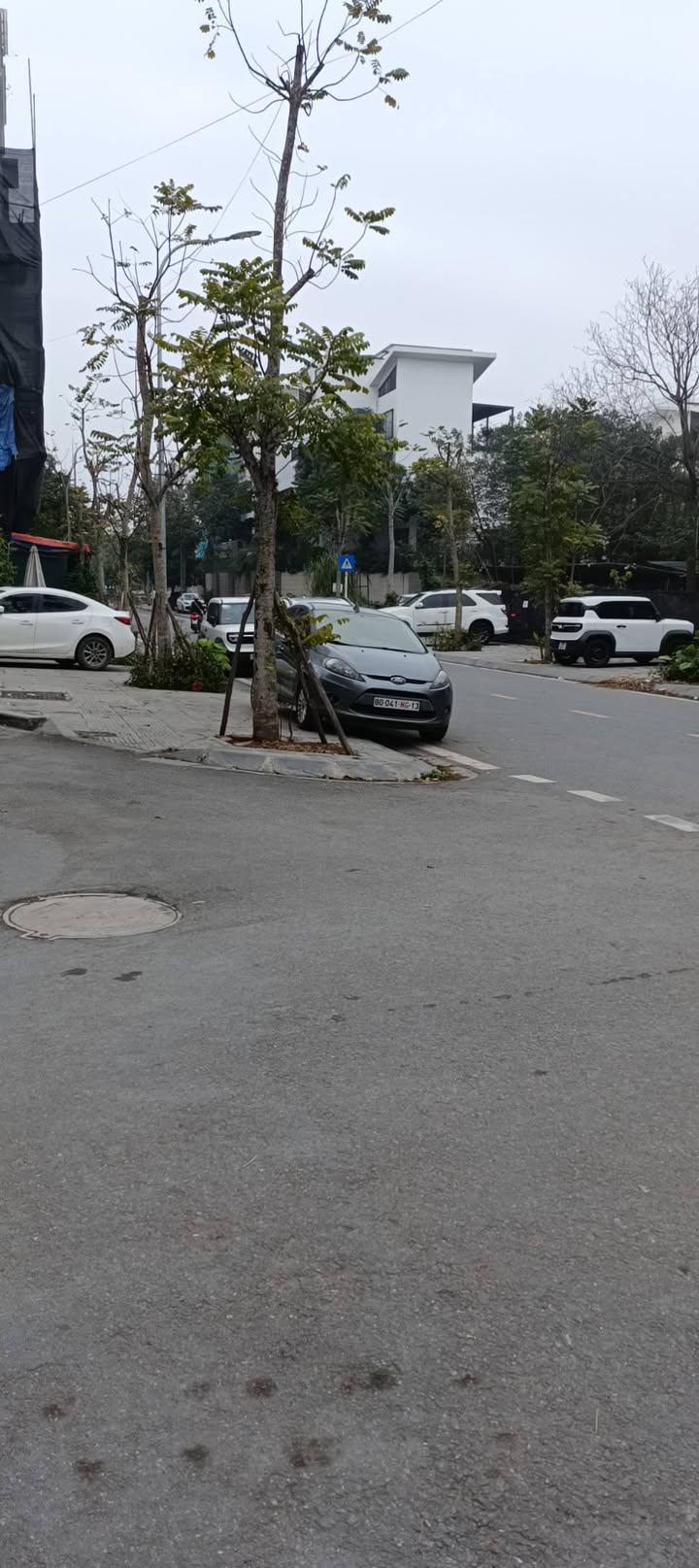 Nhà 30m² 5 Tầng - 1 Bước Ra Công Viên Ngọc Thụy, Long Biên - Giá Tốt Cuối Năm!