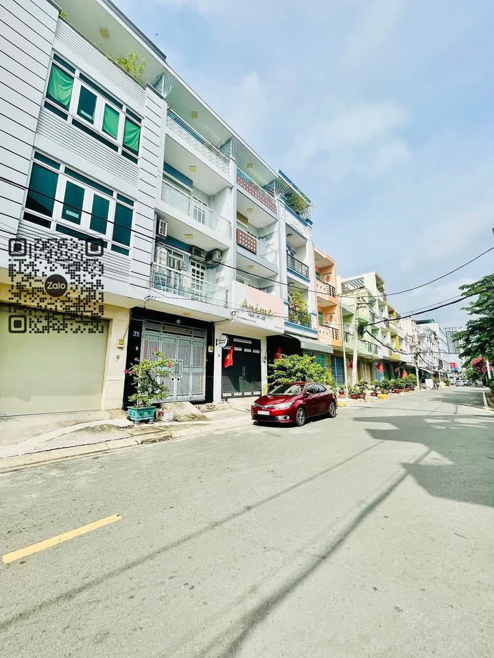 Nhà Mặt Tiền KD Bình Phú 1, Q6 - 72m² - 4PN - Chính Chủ Gấp Bán