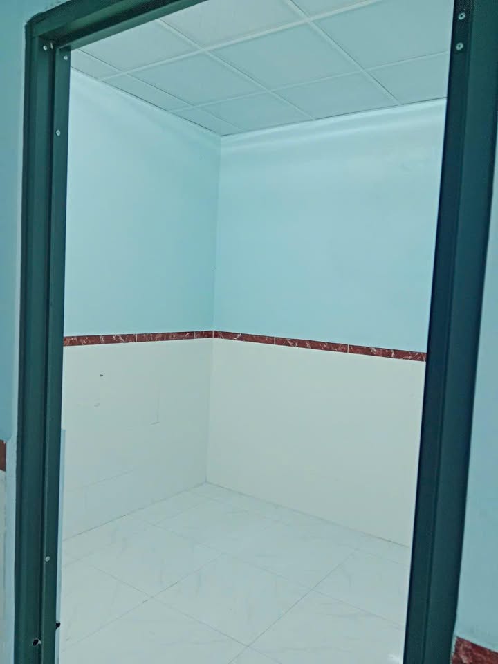 Nhà Liên ấp 12 Triệu Sơn 2PN 2WC - Giá 3 Triệu/Tháng Sẵn Sàng Ở Ngay