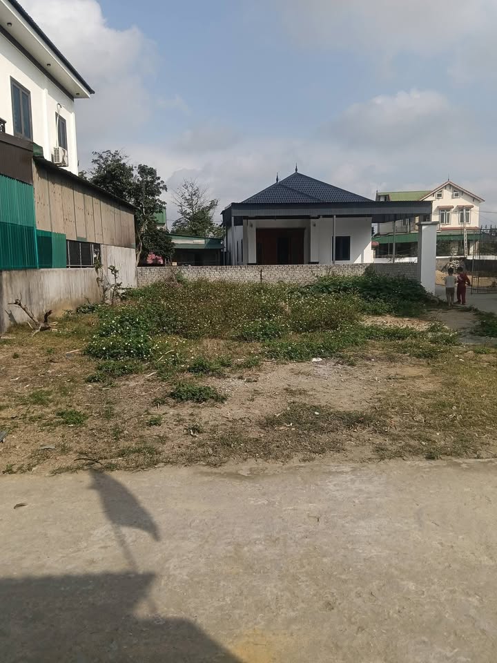 Đất Nền Nghi Lộc 113m² - 2 Mặt Tiền, Sổ Đỏ Full Thổ Cư, Giá 1 Tỷ