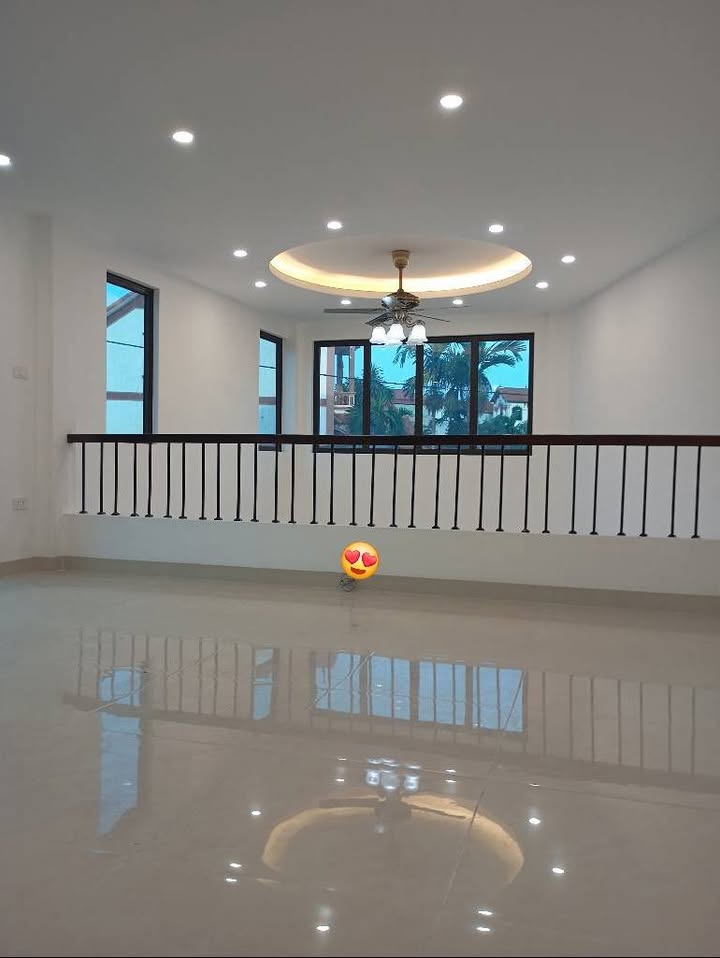 Nhà Lô Góc 4 Tầng Mê Linh - 48m² - 3.6 Tỷ - Ô Tô Tránh