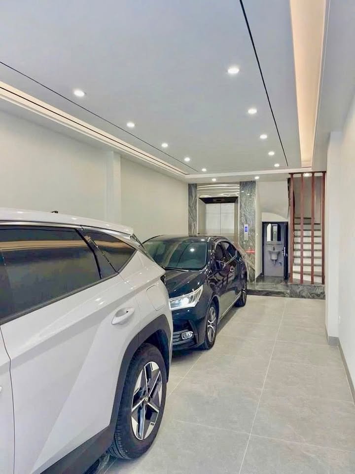 Nhà Phố Bát Khối 6 Tầng Thang Máy, Gara Ô Tô - 54m², Giá 10 Tỷ